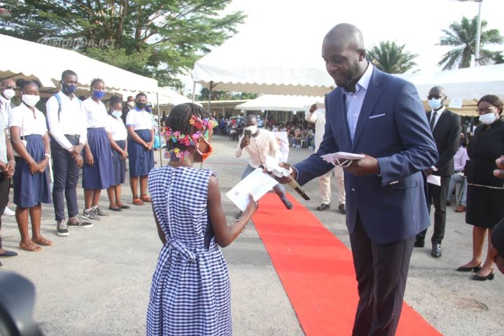 Mairie du Plateau / Excellence : 30 millions de F Cfa distribués aux meilleurs élèves de la commune